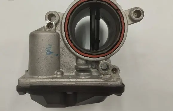 Volkswagen PASSAT B7 Throttle valve 03L128063T A2C83076400 2311130620