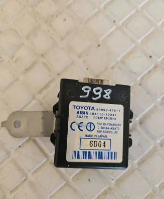Toyota Prius (XW20) Tailgate/trunk control unit/module 8999347011 48411010241 3833AASAT2