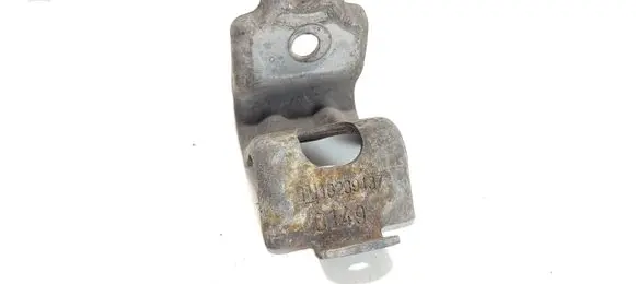 Opel Insignia A Radiator mount bracket 13239137