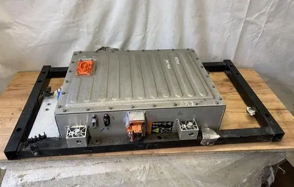 Renault Austral Hybrid / electric car battery 295102176R