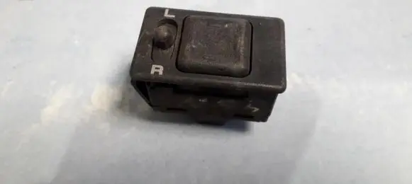 Nissan Sunny Wing mirror switch