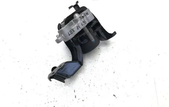 Lexus LBX Engine mount vacuum valve 