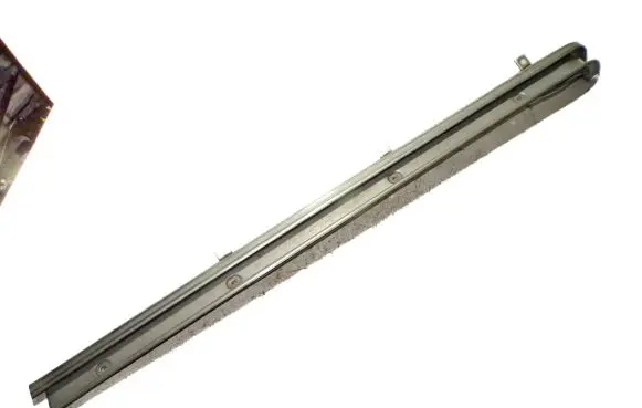 Volkswagen Transporter - Caravelle T5 Sliding door bottom rail 7H1843872AA