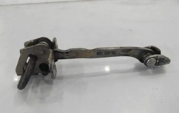 Opel Corsa C Front door check strap stopper