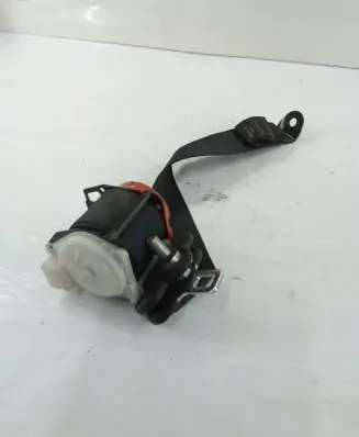 Opel Agila B Rear seatbelt