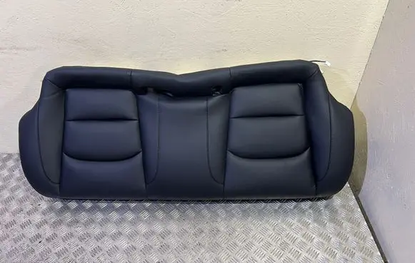 Tesla Model 3 Rear seat 1452685C3C