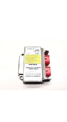 Tesla Model S Airbag control unit/module 1031643-00-B