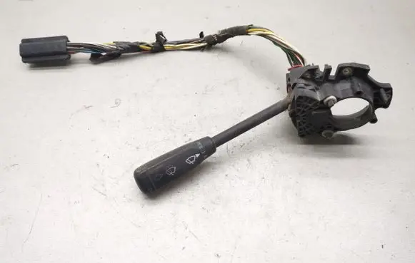 Mercedes-Benz E W124 Wiper control stalk SAEQ79