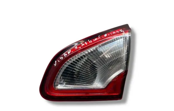 Nissan Qashqai Tailgate rear/tail lights 89503209 B26550BR01A