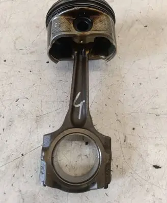 Citroen C5 Piston with connecting rod 