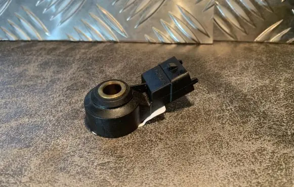 Detonation knock sensor
