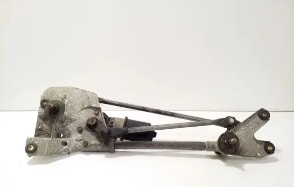 Nissan X-Trail T30 Front wiper linkage 