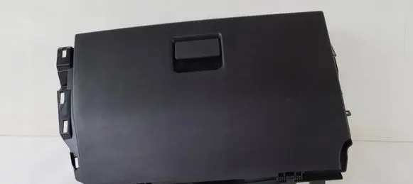 Land Rover Discovery Sport Glove box HJ32-14K016-BA