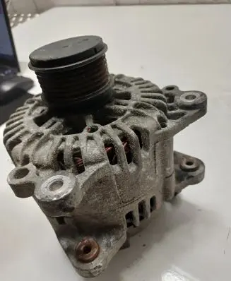 Volkswagen PASSAT CC Generator/alternator 06F903023C