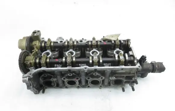 Fiat Sedici Engine head 