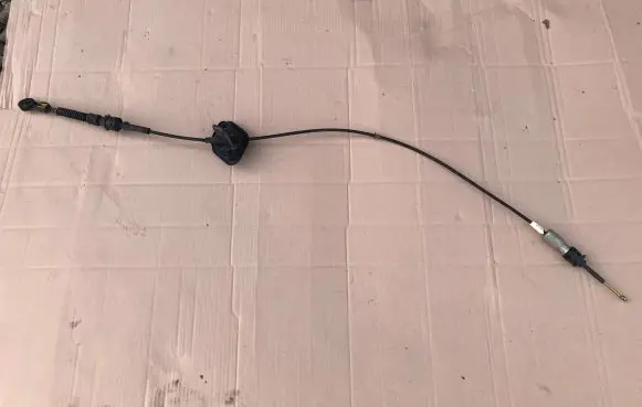 Volvo S70 V70 V70 XC Gear shift cable linkage 9181805