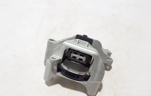 Nissan Qashqai J12 Engine mounting bracket 112206UM0B