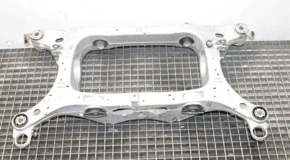 Volvo XC40 Rear subframe 32333884
