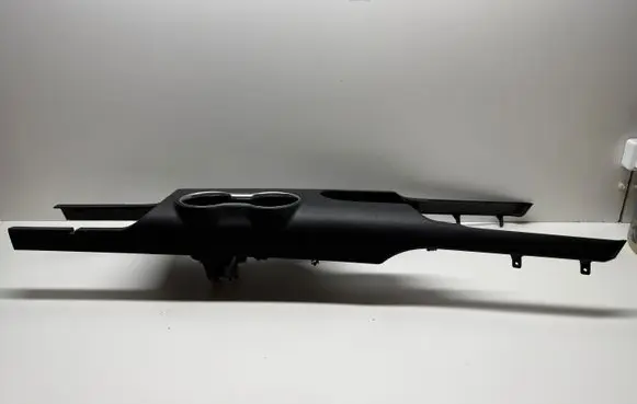 Ford Mustang VI Center console T20012S840F