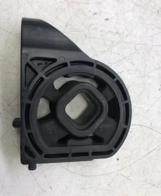 Hyundai i30 Radiator support slam panel bracket 