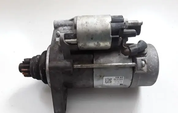 Volkswagen Golf VII Starter motor 02Z911024B