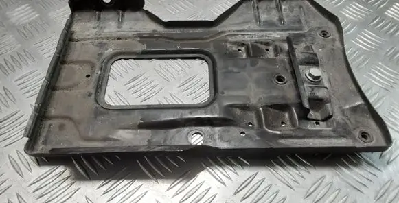 Mercedes-Benz C W204 Battery tray A2046200018