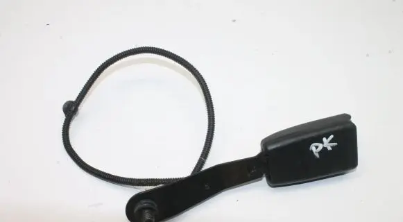 Honda Insight Front seatbelt buckle