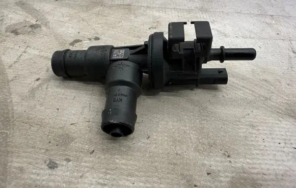 BMW X2 F39 Vacuum valve 7614013 0280142527