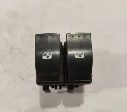 Renault Scenic II - Grand scenic II Electric window control switch 315050A