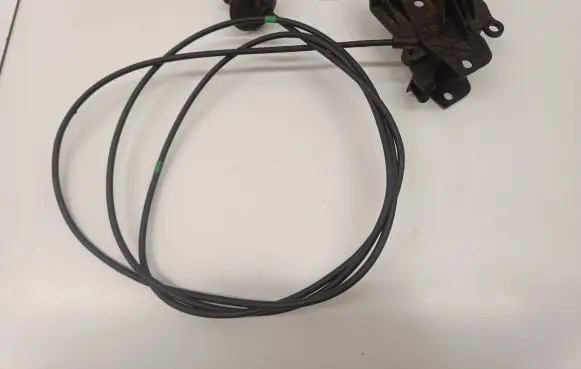 Peugeot 3008 II Engine bonnet/hood lock release cable 