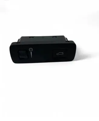 Volvo XC90 Tailgate/trunk/boot open switch 31443873 P31443873
