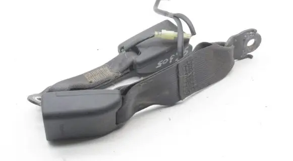 Subaru Forester SJ Middle seatbelt buckle (rear) 
