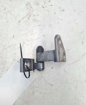 Volkswagen PASSAT B6 Rear door upper hinge 3C4833402C