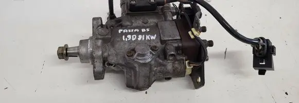 Volkswagen PASSAT B5 Fuel injection high pressure pump 028130110H