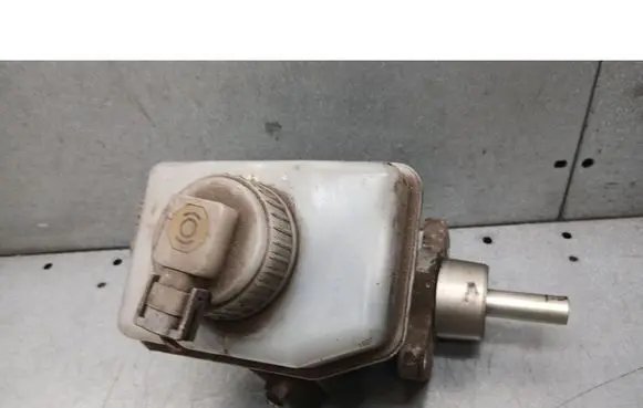 Opel Vectra B Master brake cylinder