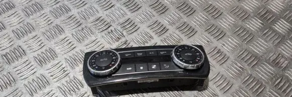 Mercedes-Benz C W205 Climate control unit A2049007715