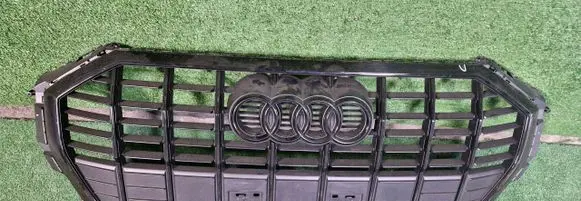 Audi Q3 F3 Front bumper upper radiator grill 83A853651E
