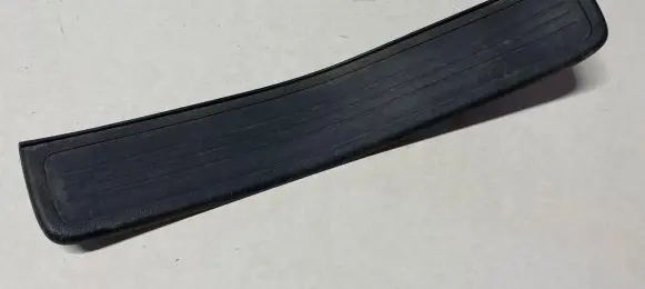 Honda CR-V Rear sill trim cover 84212SWAA