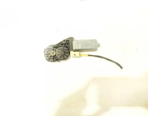 BMW 5 E60 E61 Seat adjustment motor 8316670 390201999