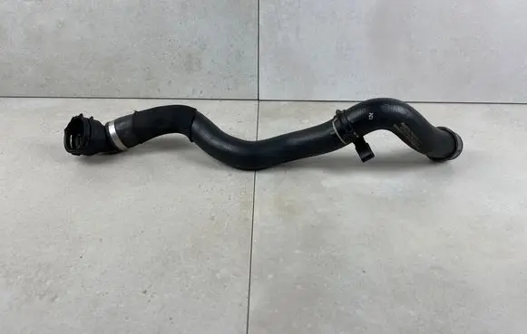 Mercedes-Benz E W213 Engine coolant pipe/hose A2135013982 2135013982 CT157804