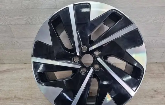 R19 alloy rim