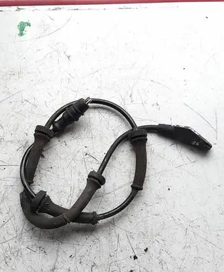 Renault Trafic II (X83) ABS brake wheel speed sensor TRW14153901 14153901