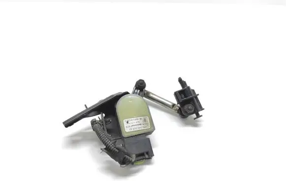 Headlight/headlamp level sensor