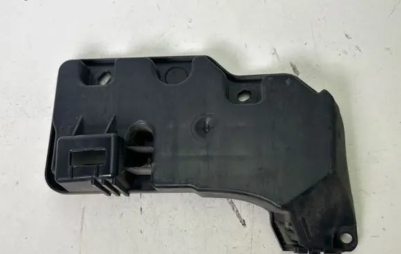 Ford Mustang V Rear bumper mounting bracket DR3317D961AC