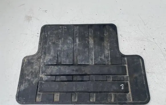 Nissan Qashqai Rear floor mat KE748JD089NS