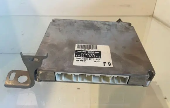 Toyota Corolla Verso AR10 Engine control unit/module 896610F092 1758004872 MB1758004872