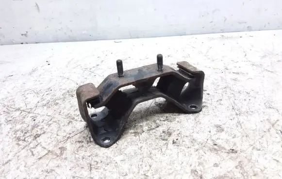 Subaru Legacy Gearbox mount
