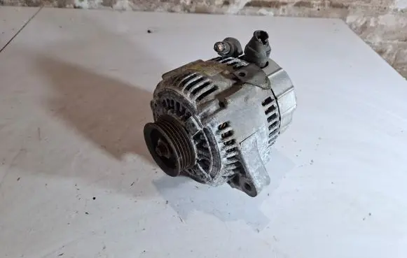 Lexus IS 200-300 Generator/alternator 2706070500 1012117370