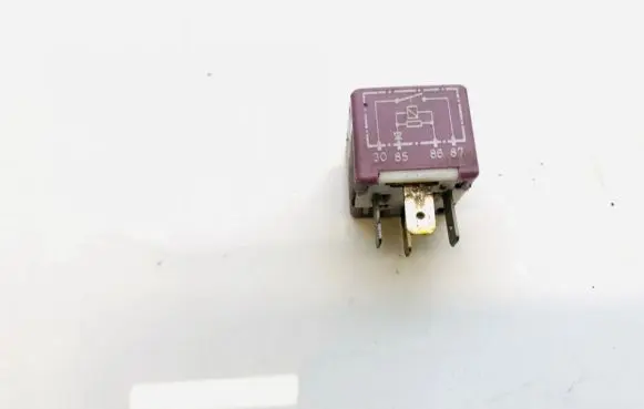Audi A4 S4 B5 8D Other relay 431951253g