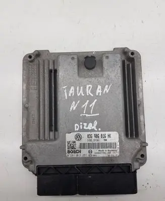 Volkswagen Touran I Engine control unit/module 03G906016HK 0281012251